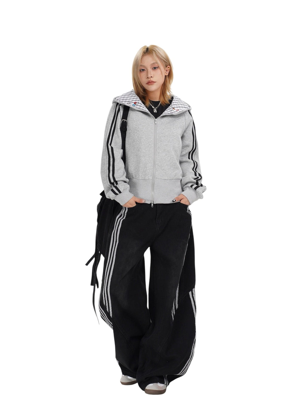 1051 TRACK JEANS